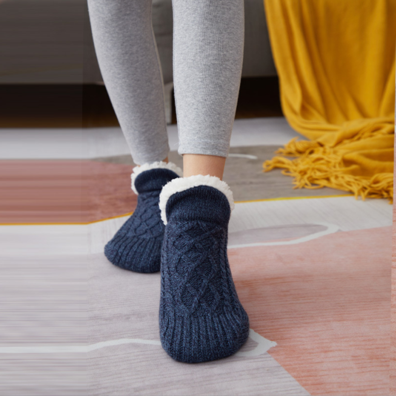 V-mond slipper-socks: Comfort and warmth for winter