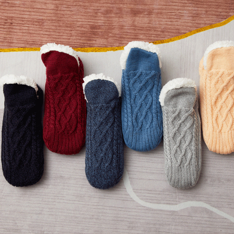 V-mond slipper-socks: Comfort and warmth for winter