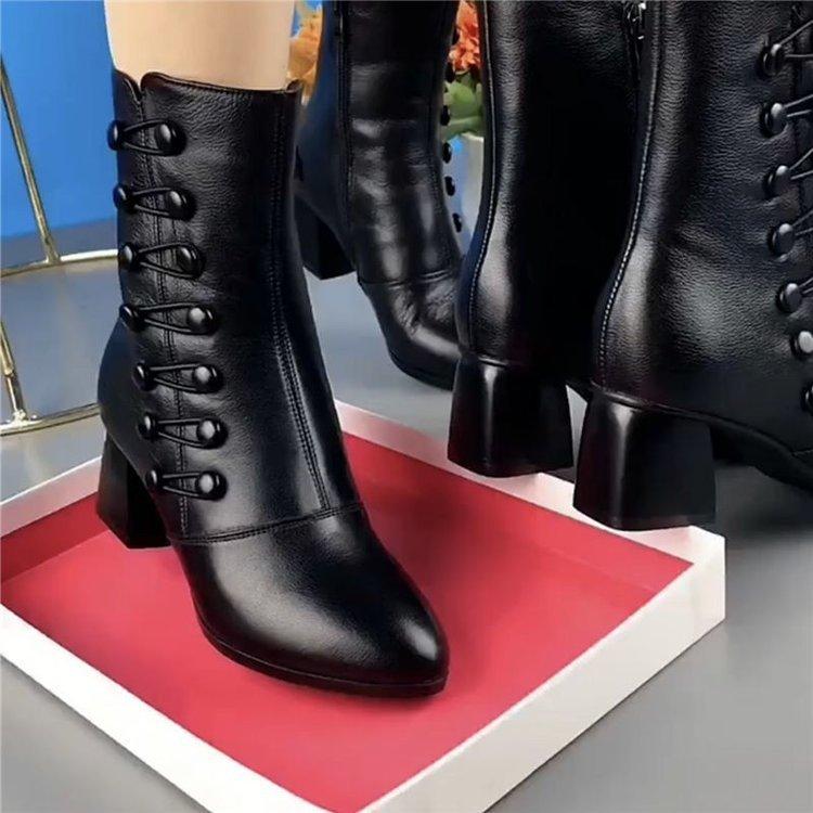 Ultra-comfortable leather ankle boots with side zipper