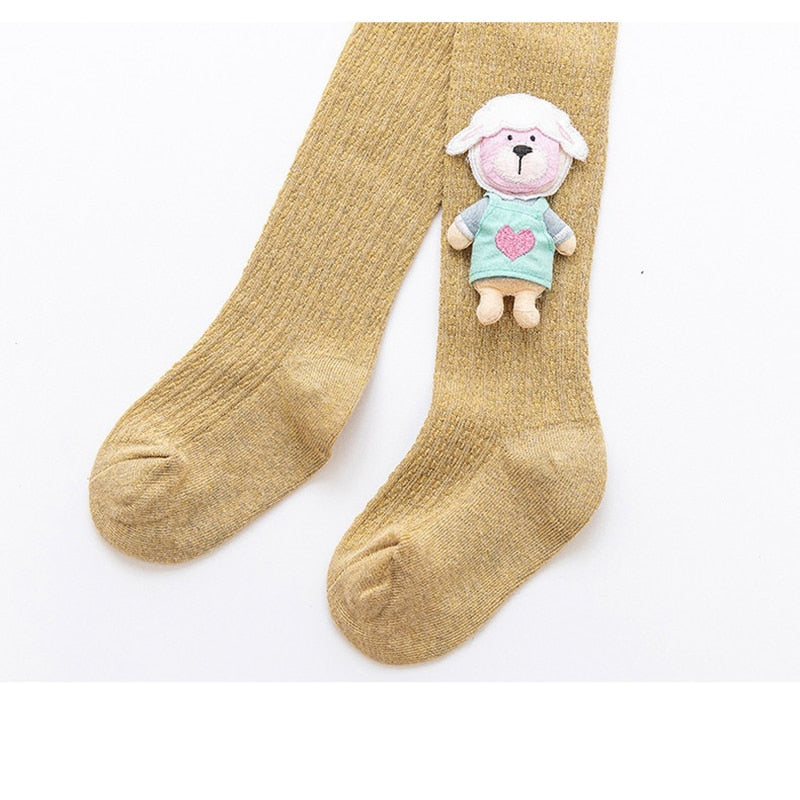 Medias para niñas: Estilo y confort con motivos de muñecas de dibujos animados