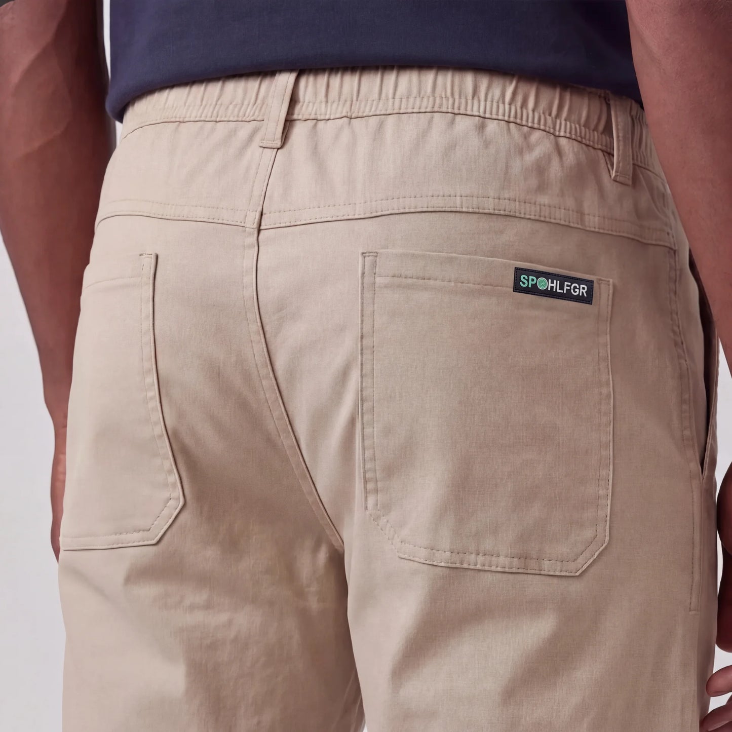 Pantaloni cargo comodi con grande capacità di stivaggio 