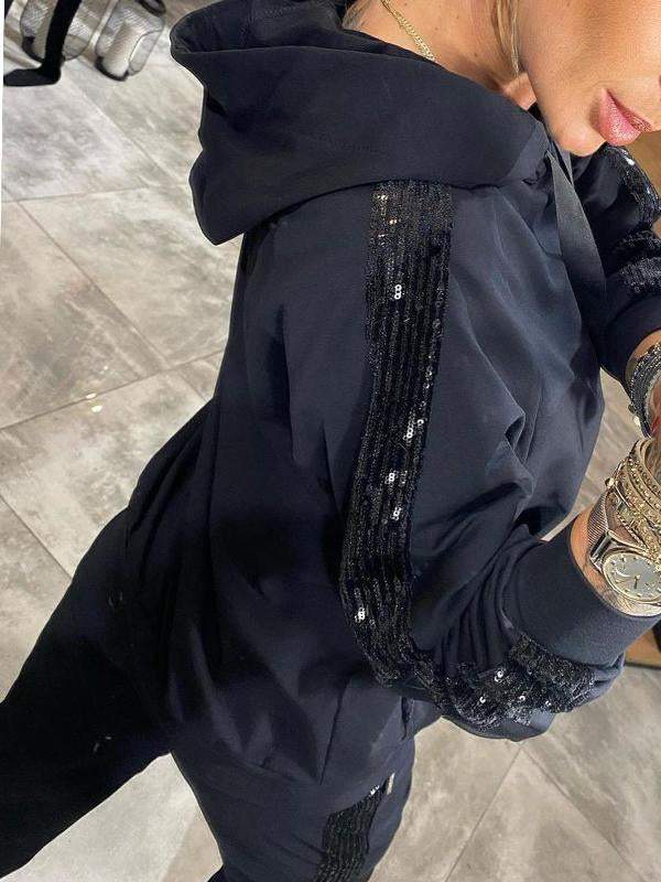 مجموعة مريحة تجمع بين الراحة والأناقة اللامعة 